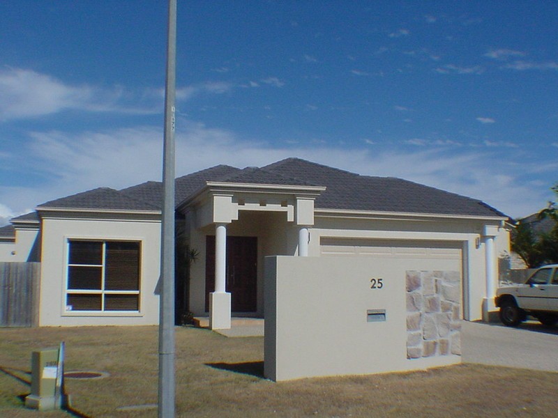 25  Bass Court, Banksia Beach QLD 4507