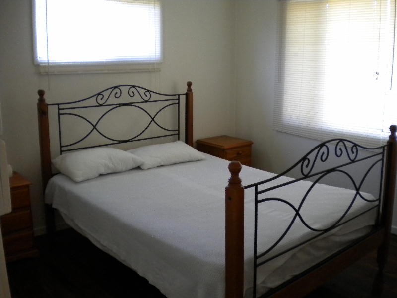 25  Hall Avenue, Holiday House, Bribie Island QLD 4507