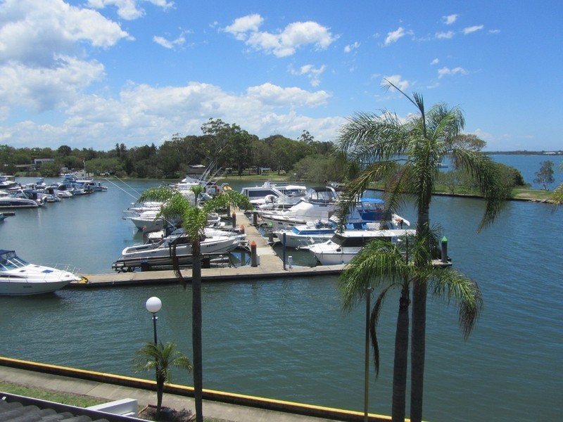 Sandstone Point QLD 4511