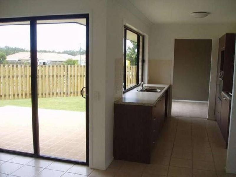 Sandstone Point QLD 4511