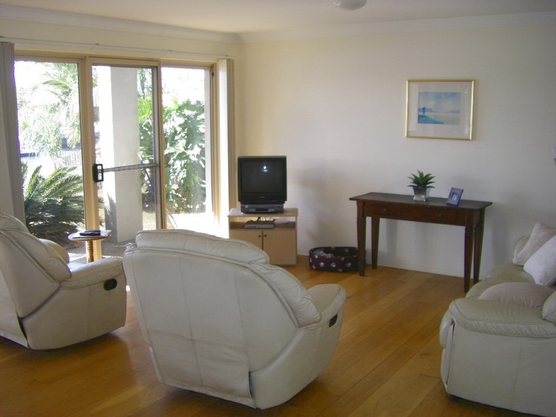 32 Pacific Drive, Banksia Beach QLD 4507