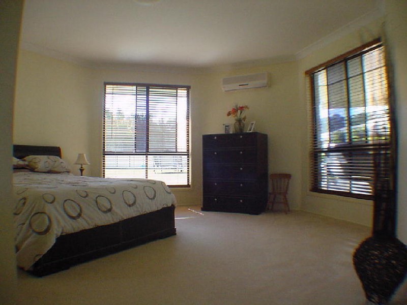 48 Wrenaus Way, Ningi QLD 4511