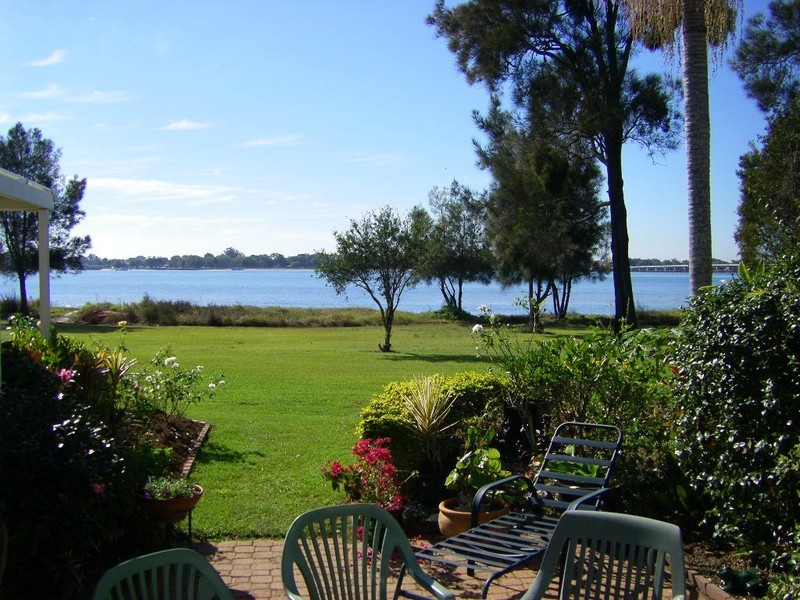 A18 Spinnaker Drive, Sandstone Point QLD 4511