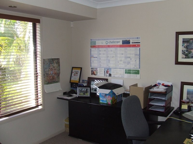 6 Brigantine Place, Banksia Beach QLD 4507