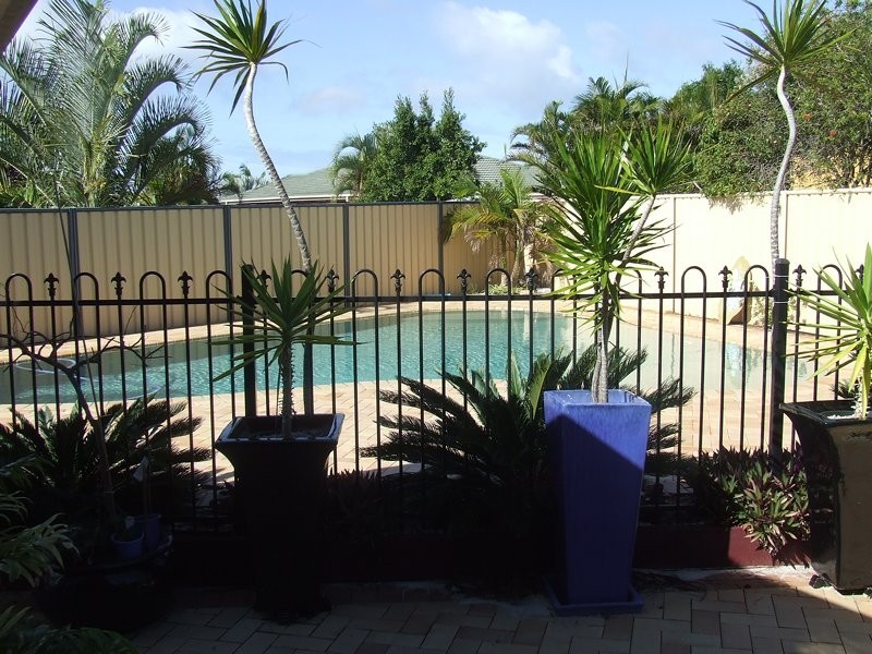 6 Brigantine Place, Banksia Beach QLD 4507