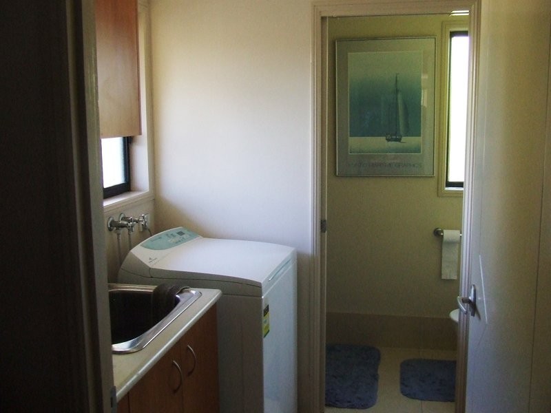 6 Brigantine Place, Banksia Beach QLD 4507