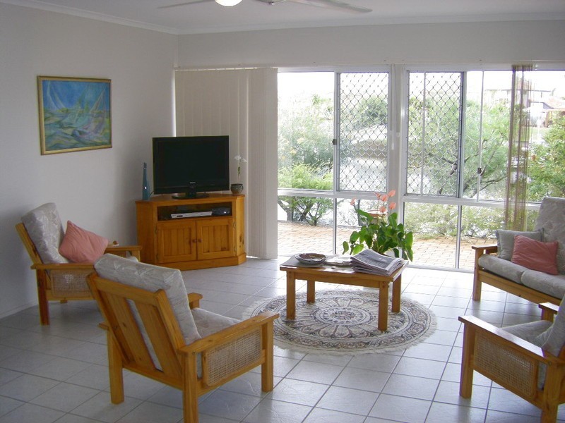 21 Trimaran Court, Banksia Beach QLD 4507