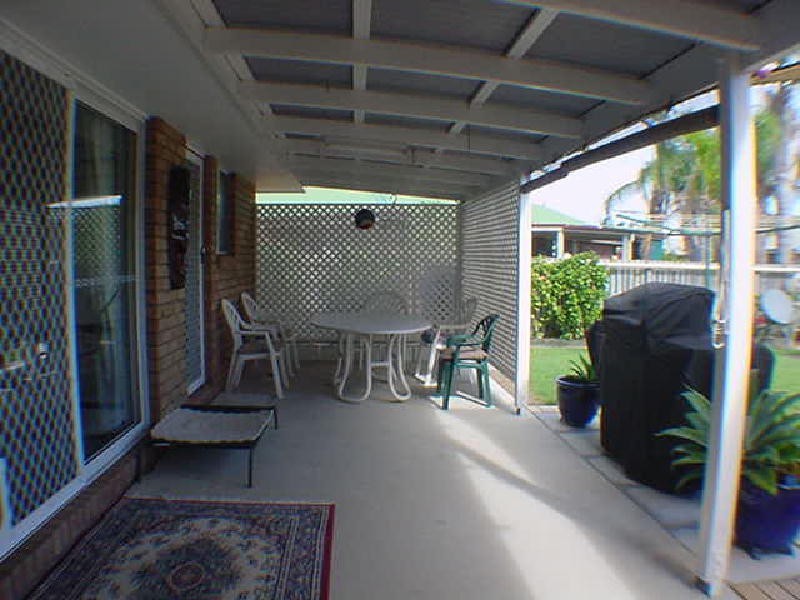 3 Perch Circuit, Sandstone Point QLD 4511