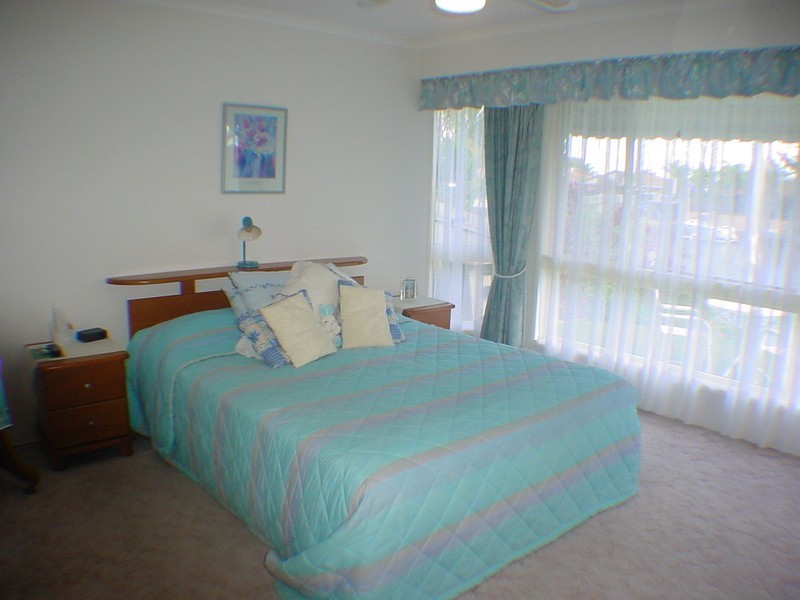 16 Hoya Crescent, Bongaree QLD 4507