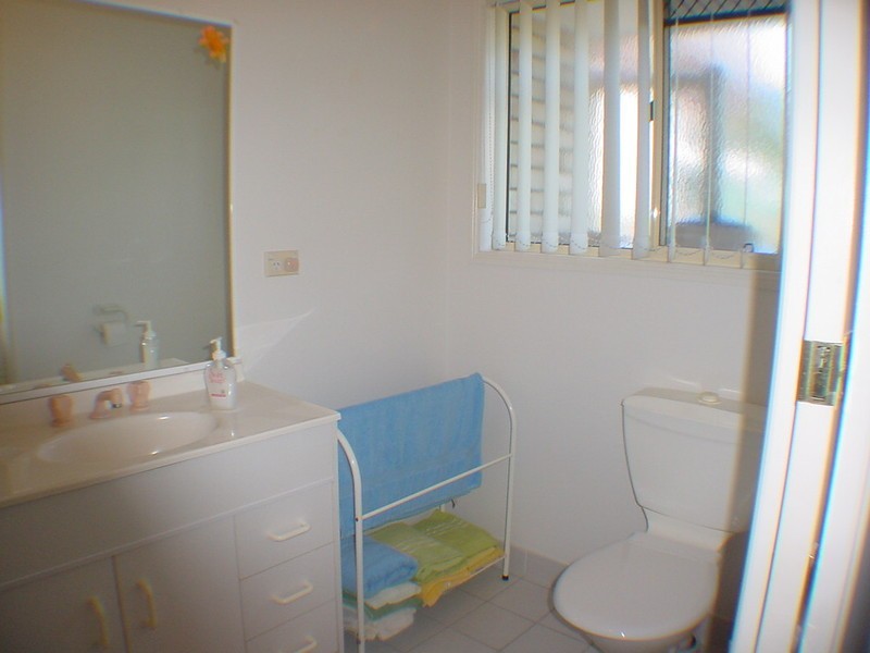 16 Hoya Crescent, Bongaree QLD 4507