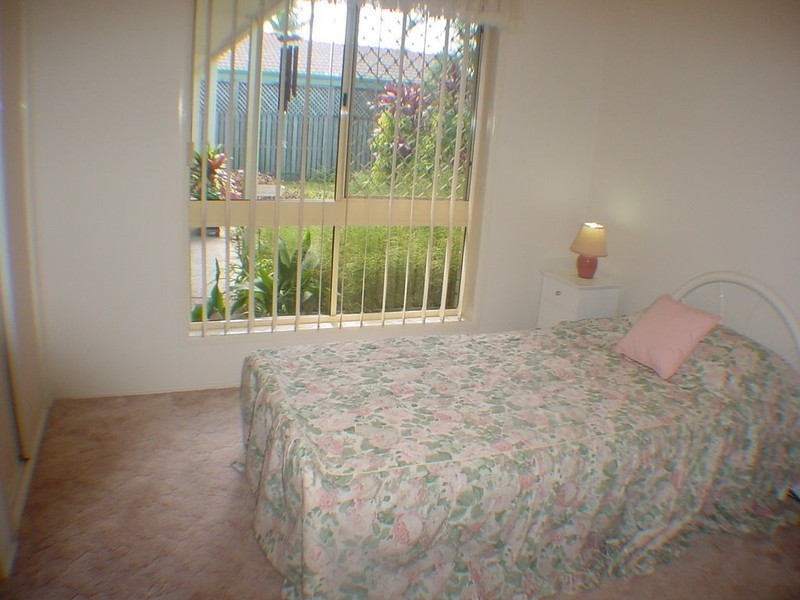 16 Hoya Crescent, Bongaree QLD 4507