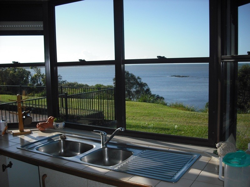 Sandstone Point QLD 4511