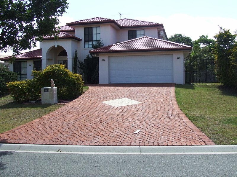 32 Voyagers Drive, Banksia Beach QLD 4507