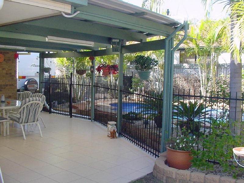 4 Ardel Place, Sandstone Point QLD 4511