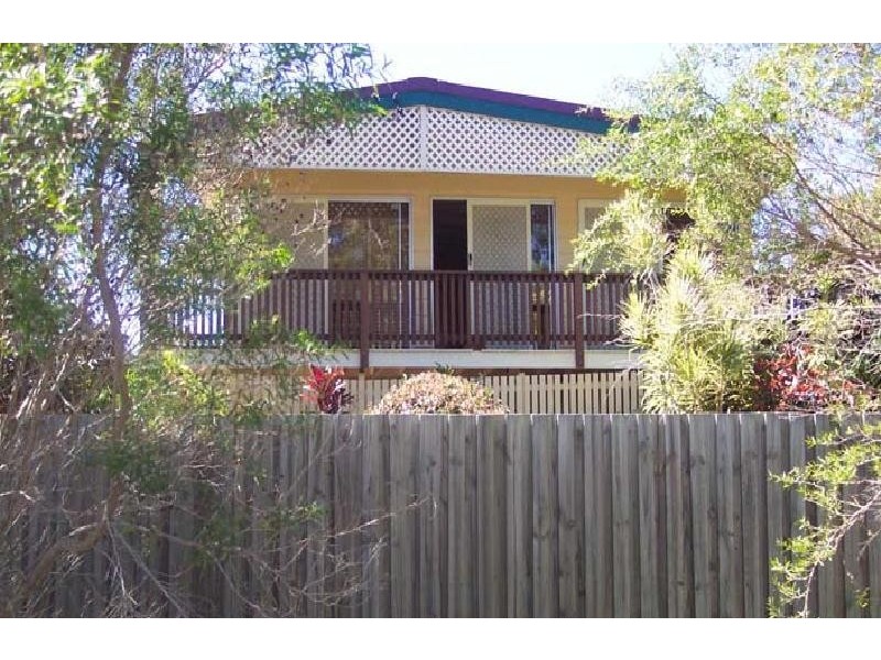 1 Sunderland Drive, Bribie Island QLD 4507
