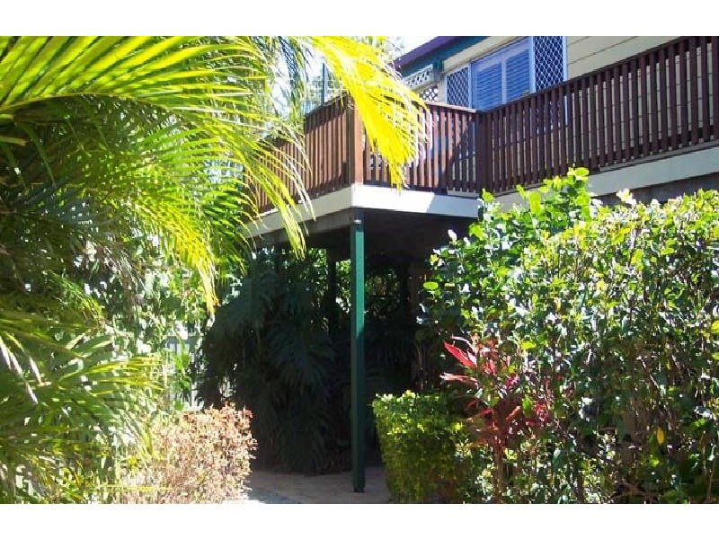 1 Sunderland Drive, Bribie Island QLD 4507