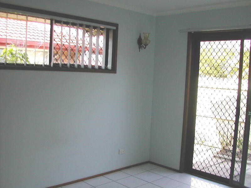 18 Hawaii Crescent, Banksia Beach QLD 4507