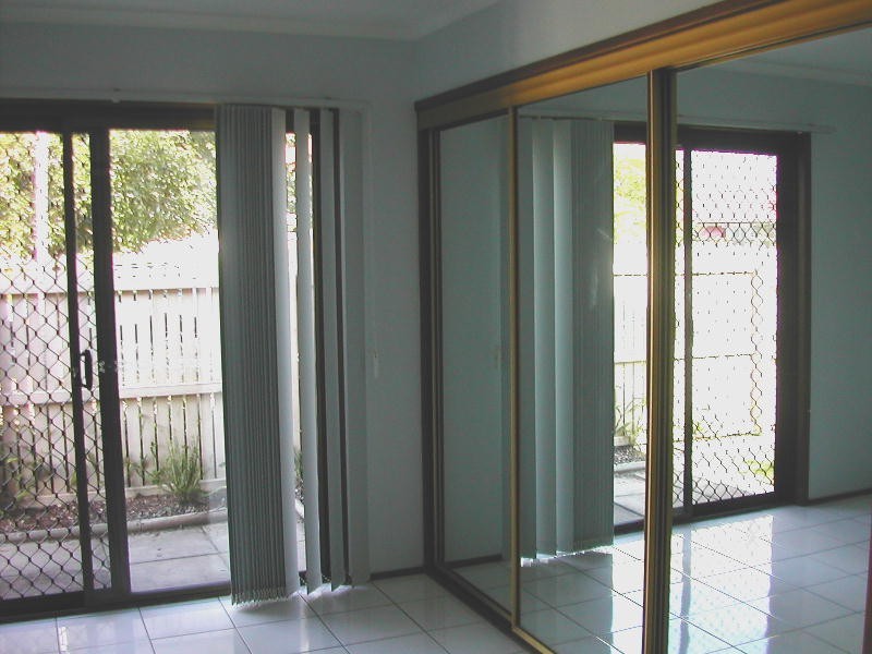 18 Hawaii Crescent, Banksia Beach QLD 4507