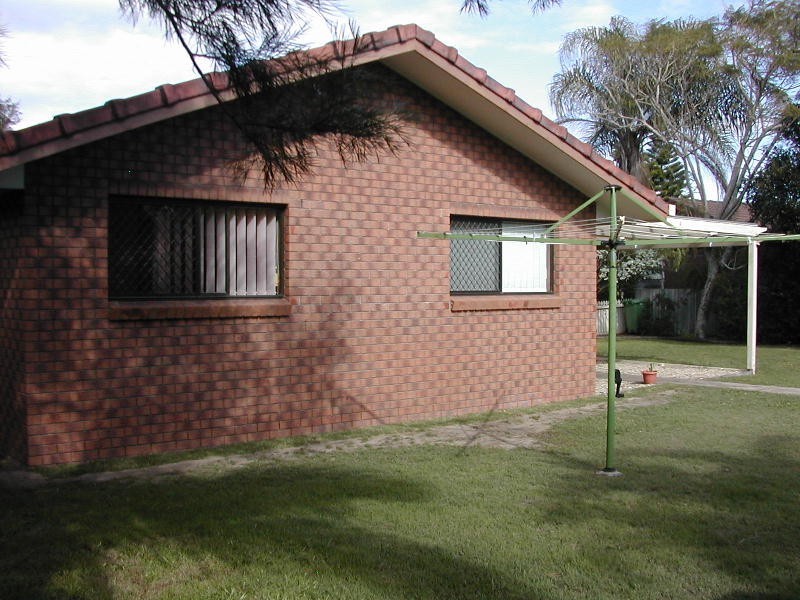 18 Hawaii Crescent, Banksia Beach QLD 4507