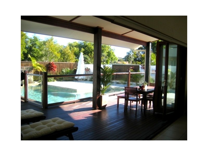 28 Marina Boulevard, Holiday House, Bribie Island QLD 4507