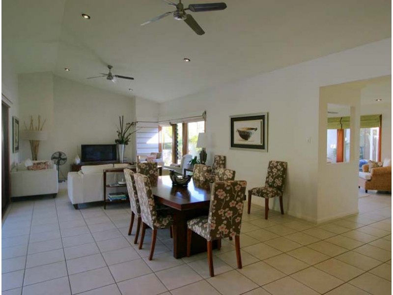 28 Marina Boulevard, Holiday House, Bribie Island QLD 4507