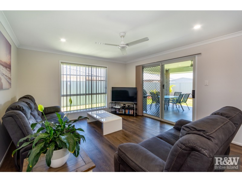 63 Cod Circuit, Bongaree QLD 4507