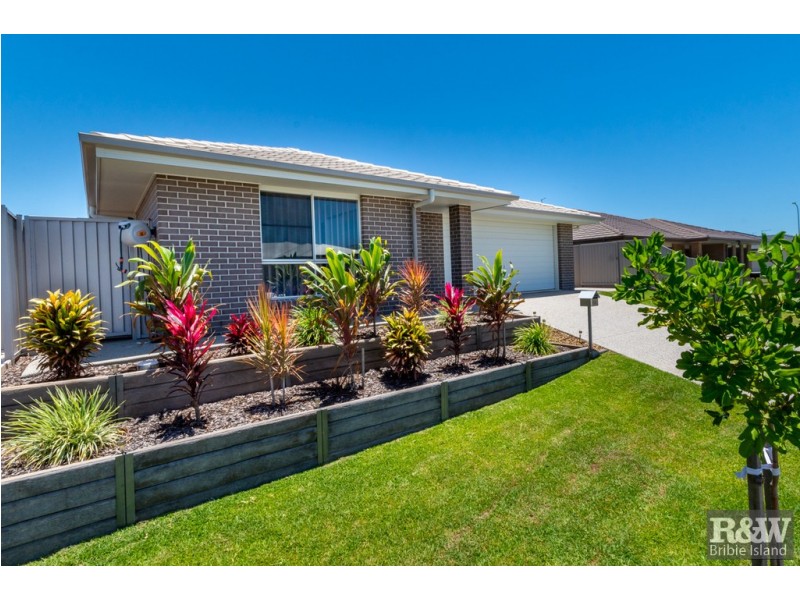 63 Cod Circuit, Bongaree QLD 4507