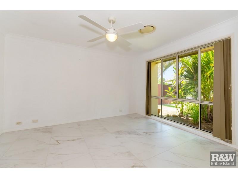 6 Pectoral Place, Banksia Beach QLD 4507