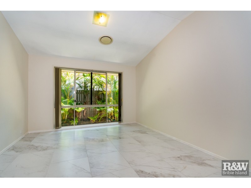 6 Pectoral Place, Banksia Beach QLD 4507