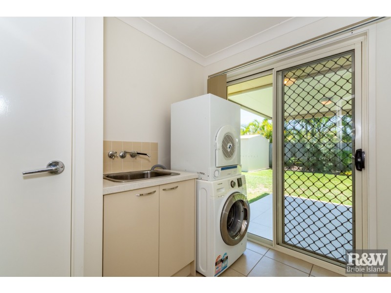 6 Pectoral Place, Banksia Beach QLD 4507