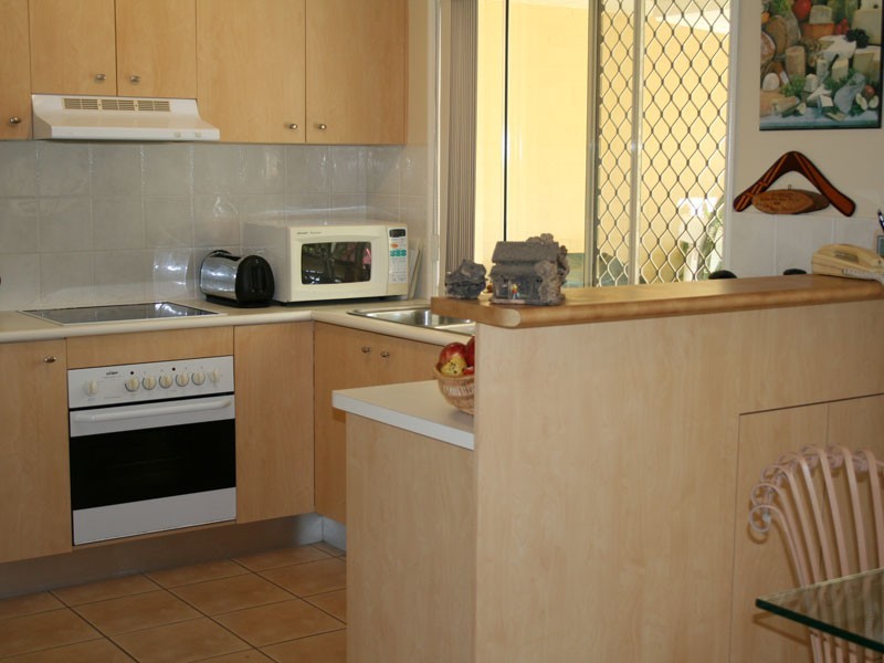 Sandstone Point QLD 4511