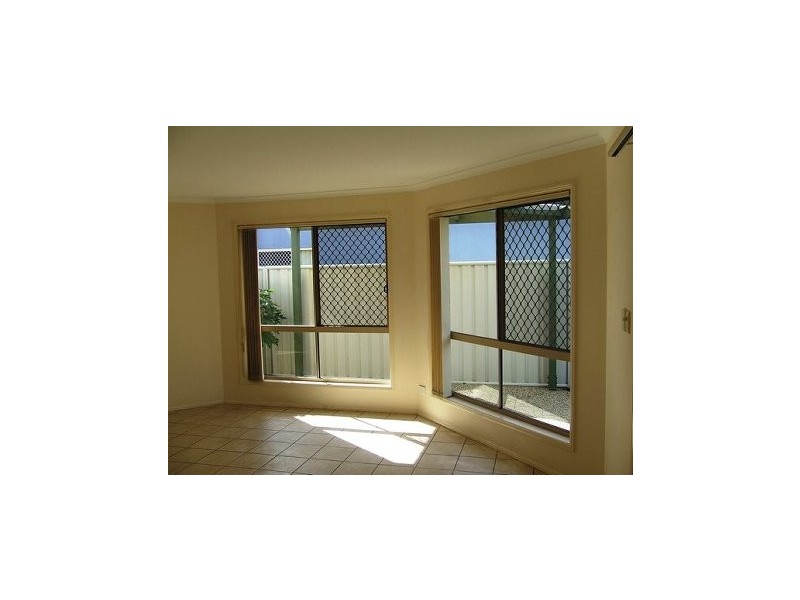 1-19 Bowsprit Crescent, Banksia Beach QLD 4507