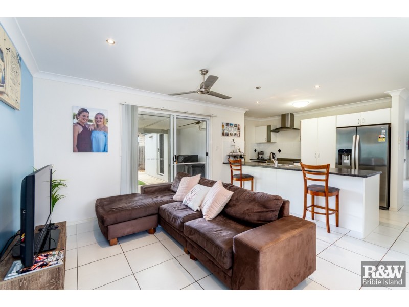 2 Harmony Ave, Bongaree QLD 4507