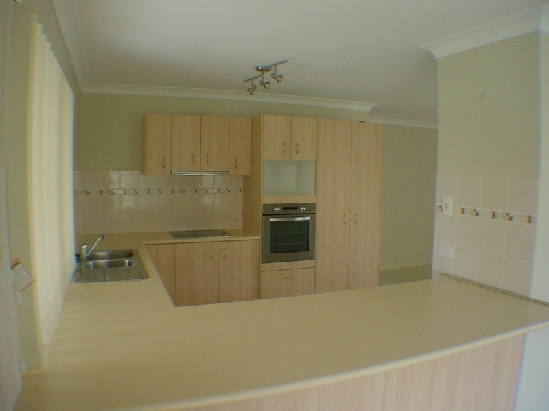 12 Rushcutters Court, Sandstone Point QLD 4511