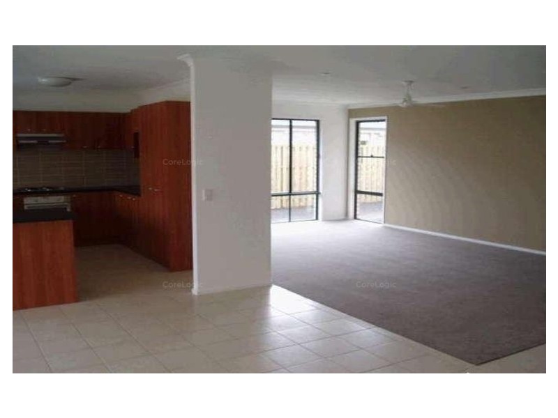 Sandstone Point QLD 4511