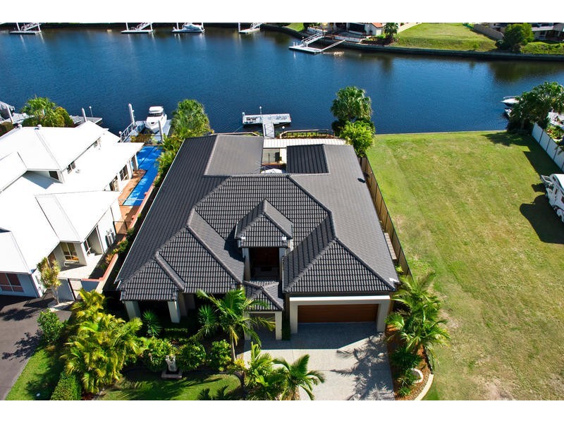 111 Voyagers Drive, Banksia Beach QLD 4507
