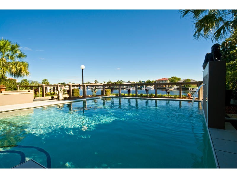 111 Voyagers Drive, Banksia Beach QLD 4507