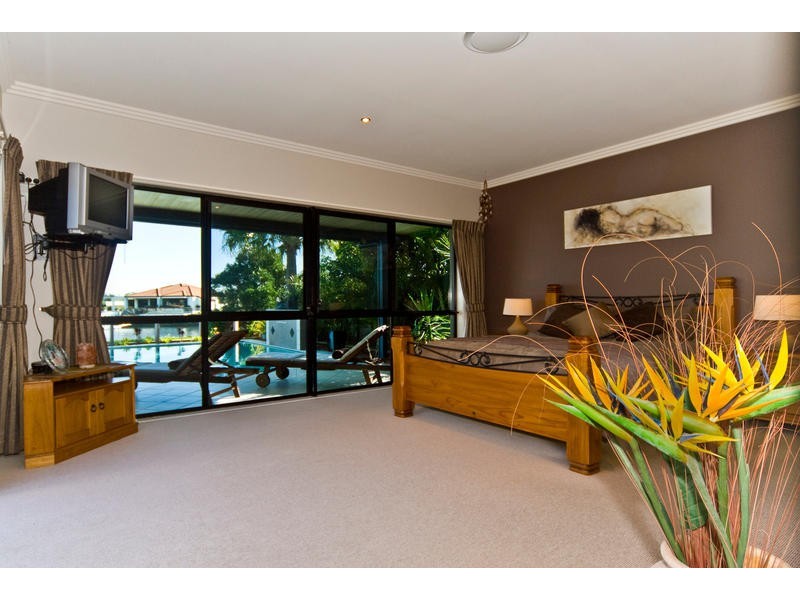 111 Voyagers Drive, Banksia Beach QLD 4507