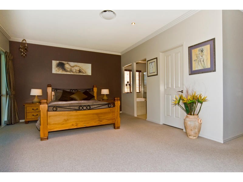 111 Voyagers Drive, Banksia Beach QLD 4507