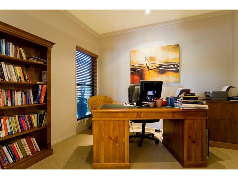 111 Voyagers Drive, Banksia Beach QLD 4507