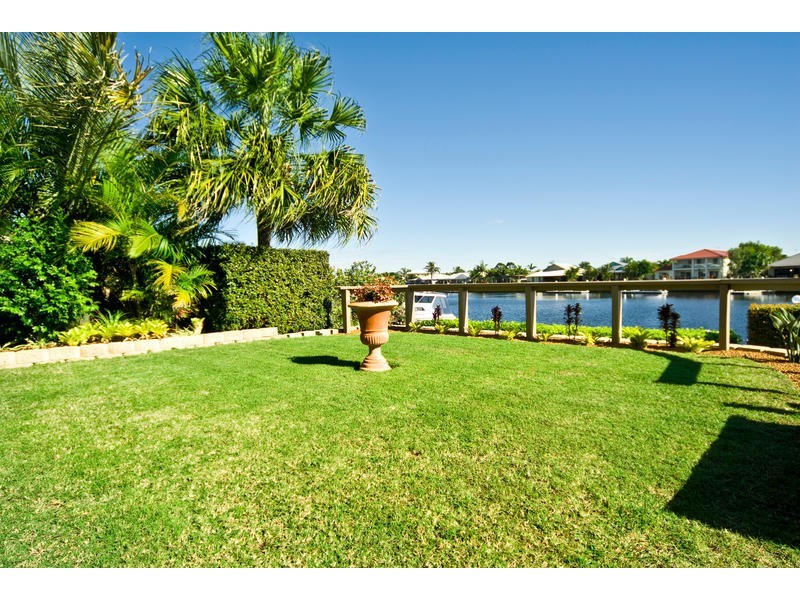 111 Voyagers Drive, Banksia Beach QLD 4507