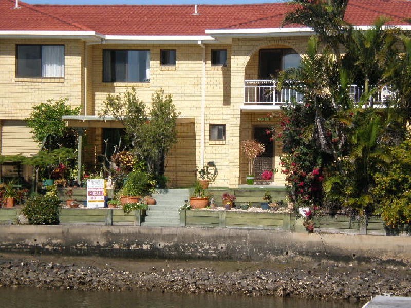 5-3 Dolphin Drive, Bongaree QLD 4507