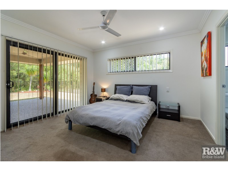 21 Sinclair Place, Ningi QLD 4511