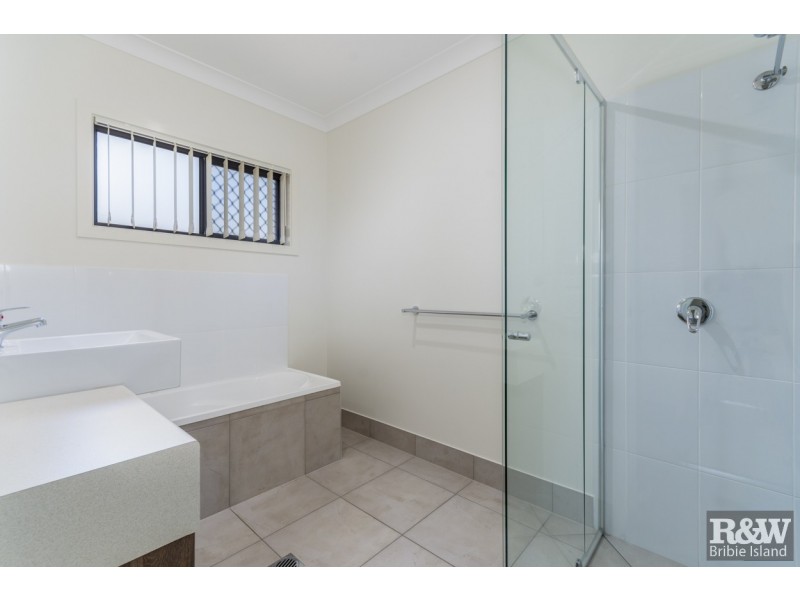 21 Sinclair Place, Ningi QLD 4511