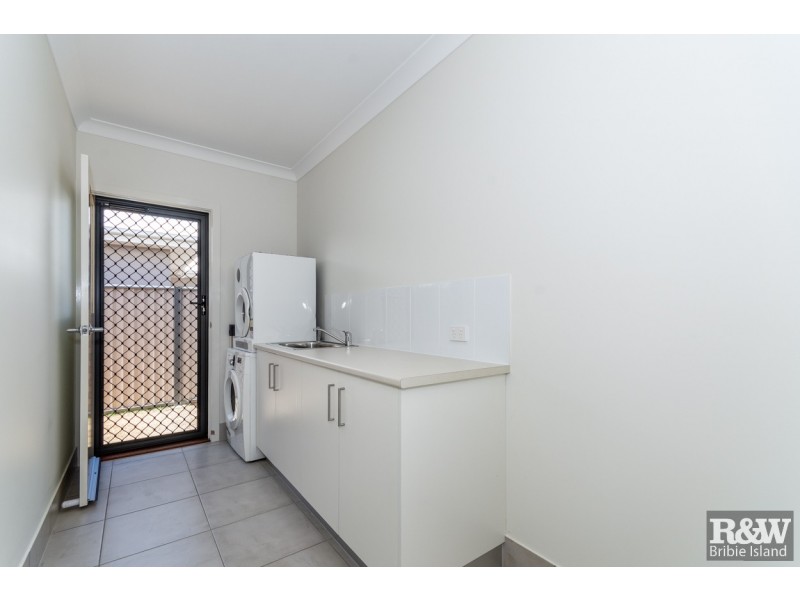 21 Sinclair Place, Ningi QLD 4511