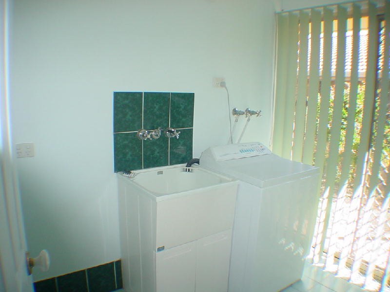 9 Day Place, Sandstone Point QLD 4511