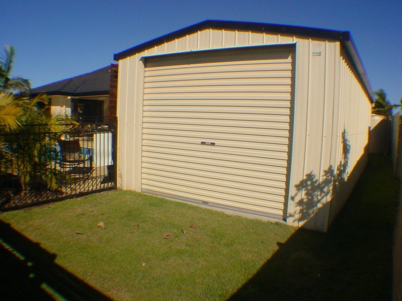 2 Avoca Esplanade, Sandstone Point QLD 4511