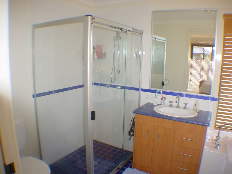 2 Avoca Esplanade, Sandstone Point QLD 4511