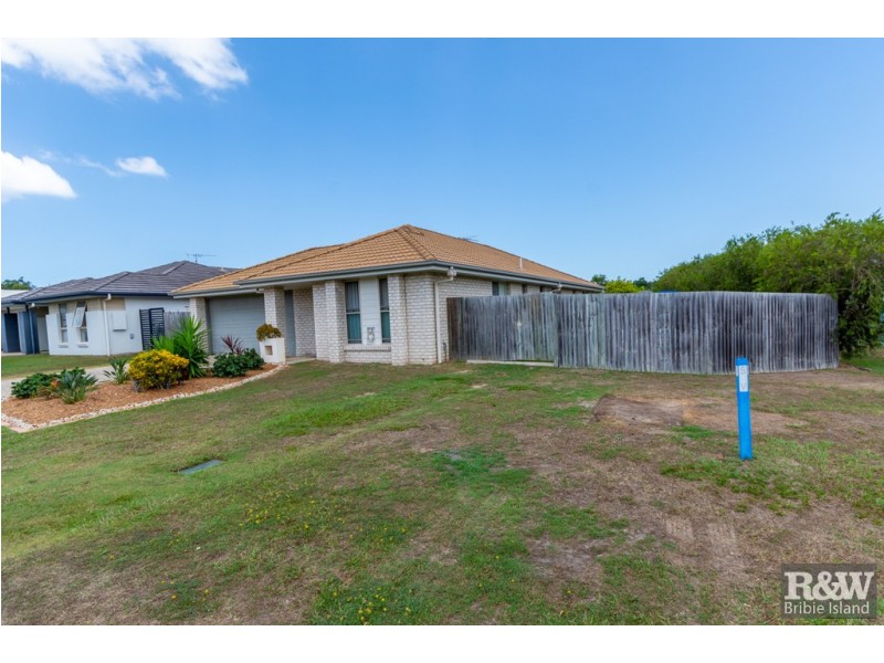 17 Broadleaf Place, Ningi QLD 4511