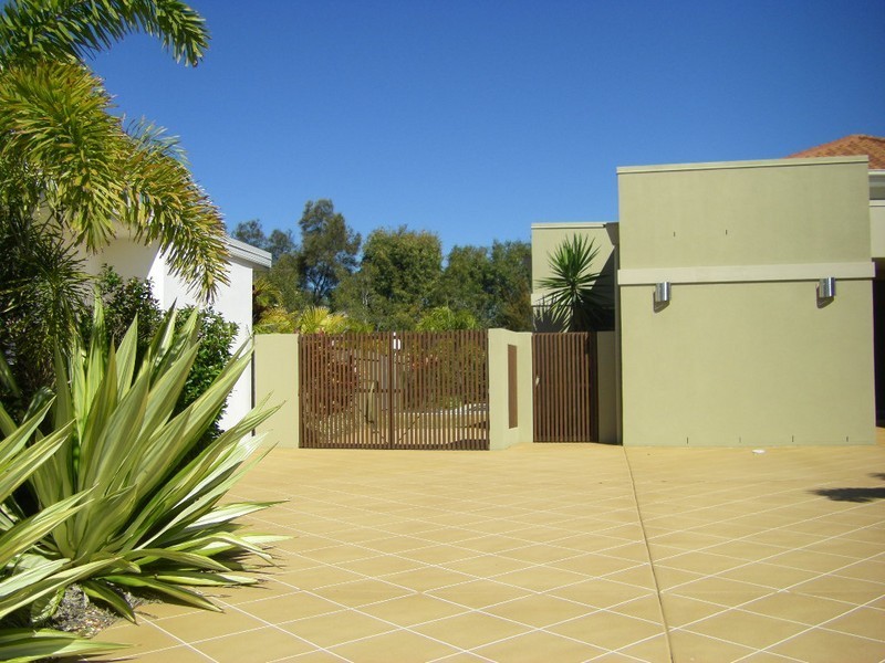 26 Marina Boulevarde, Banksia Beach QLD 4507